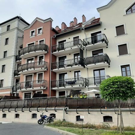Apartamenty Lubin - Kamieniczka W Centrum Exteriör bild