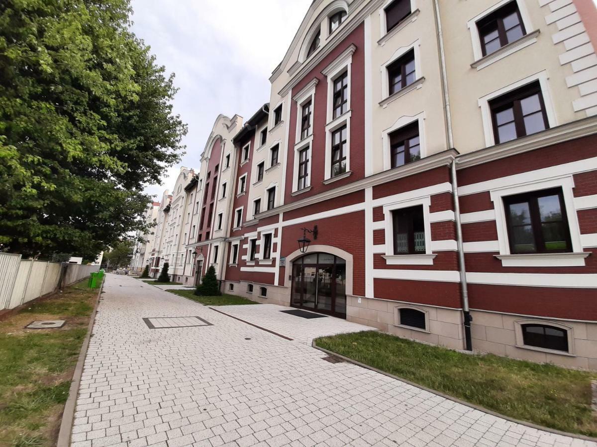 Apartamenty Lubin - Kamieniczka W Centrum Exteriör bild